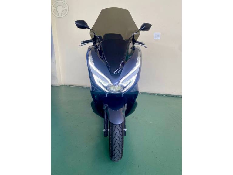 HONDA - PCX 150 - 2020/2020 - CINZA - R$ 17.900,00