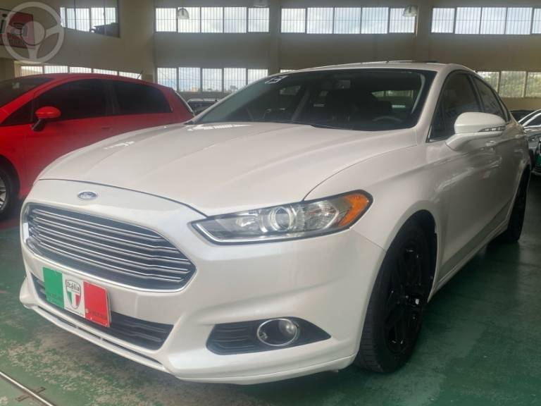 FORD - FUSION 2.5 16V FLEX 4P AUTOMÁTICO - 2013/2013 - BRANCA - R$ 67.900,00