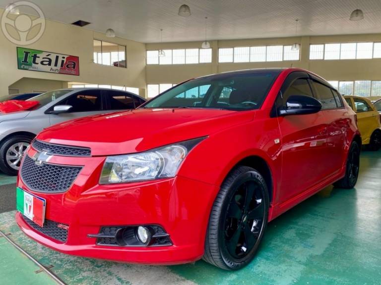CHEVROLET - CRUZE 1.8 LT SPORT6 16V FLEX 4P MANUAL - 2014/2014 - VERMELHA - R$ 59.900,00