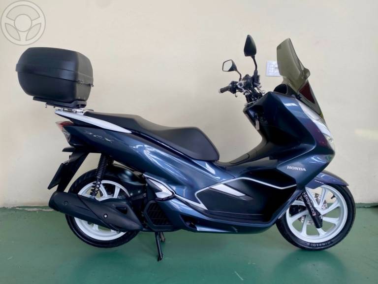 HONDA - PCX 150 - 2020/2020 - CINZA - R$ 17.900,00